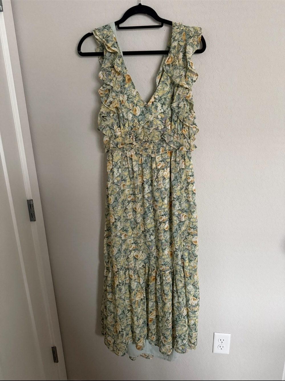 ASTR the label floral dress - Picture 2 of 4